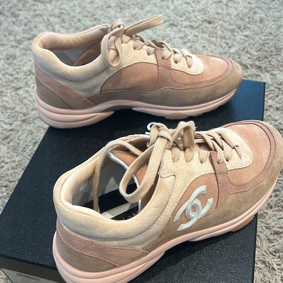 Chanel sneakers - Picture 4 of 7